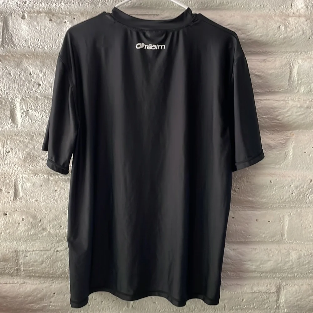 The Realm men’s black & white rash guard